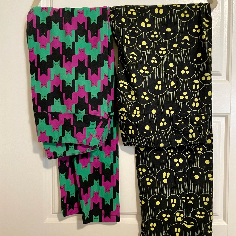 LuLaRoe Halloween leggings.